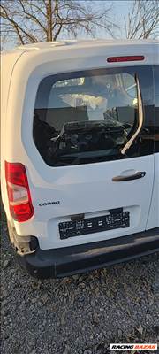 Opel Combo E bal hátsó csomagtér ajtó 