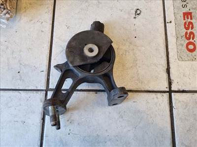 Toyota Avensis T27 váltótartó bak (motorkód: 1AD)