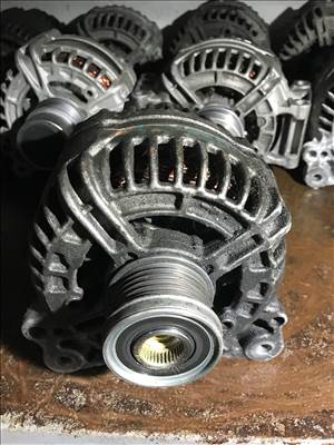 Skoda Octavia II 1,4 TSI / generátor 03c903023a