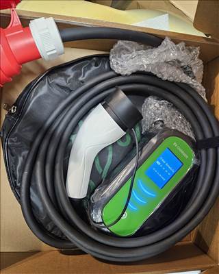 Eladó új 5m EVSE EV töltő Type 2 3 fázis (11KW) 8-16A elektromos járműhöz +táska  