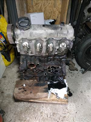 Skoda Octavia I, Volkswagen Golf IV Eladó AGR motorblokk+hengerfej VW 1,9 TDI 