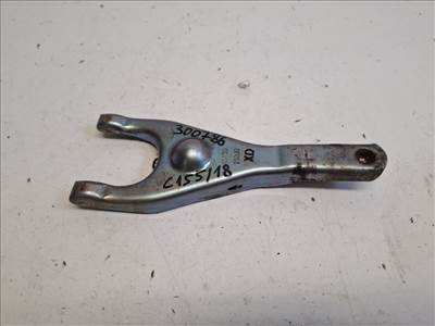 Hyundai IX20  kuplung kiemelő villa 4143023200