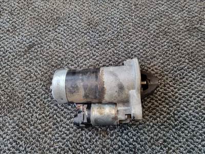 Mazda 6 önindító (motorkód: R2AA) M001T30971