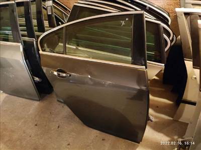 Opel Insignia A jobb hátsó ajtó 22796348