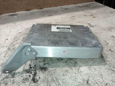 Toyota Avensis (T250) Motorvezérlő *142251* 8966105821