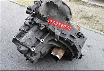 Nissan Almera II Váltó