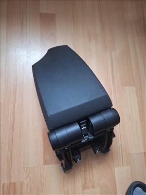 BMW 1-es sorozat E81, E82, E87, E88 könyöklő 