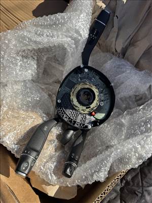 Tesla index sebváltó kormány tempomat kapcsolók 105735700a 105735700b