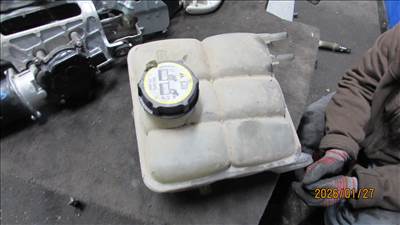 Mazda 3 (BL) 1.6 MZR kiegyenlítő tartály (8N61-8K218)