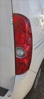 Fiat Doblo III jobb hátsó lámpa 