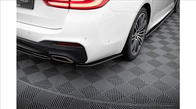 BMW 5-ös G30 limousine G31 touring 2017-2020 facelift előtti M550i Maxton Design lakkozott fekete hátsó splitter