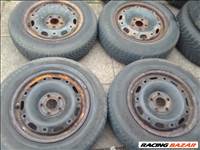  5x100 lyukosztású gyári VW Polo lemezfelni, rajta 165/70R14 Vredestein téli gumi 