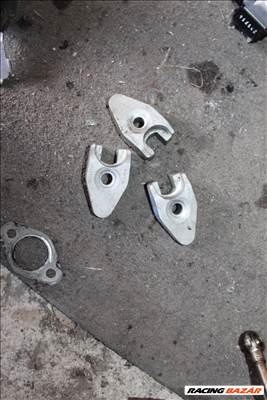 Volkswagen Polo V 1.2 porlasztó leszorító (03P216)