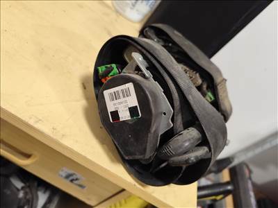 Mercedes Viano W639 biztonsági öv jobb első 