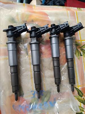 Opel Vivaro 2.0 cdti Porlasztó csúcsok  0445115084