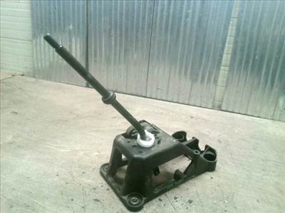 SUZUKI WagonR+ Váltó kulissza