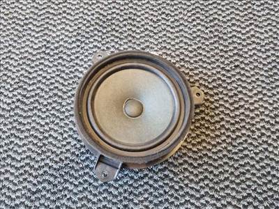 TOYOTA AVENSIS T27, TOYOTA YARIS (P13) Első-hátsó hangszóró jobb - bal 861600D370