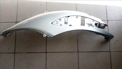 Piaggio Beverly ülés alatti idom bal