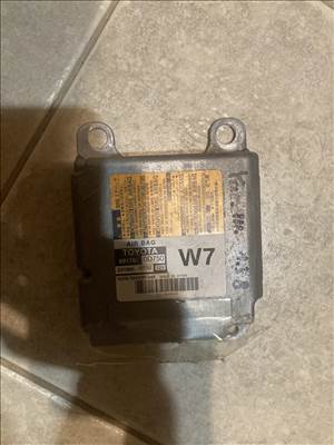 Toyota Yaris III. Légzsákvezérlő elektronika