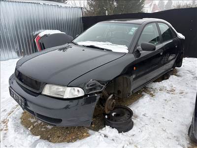 Audi A4 bontott alkatrészei