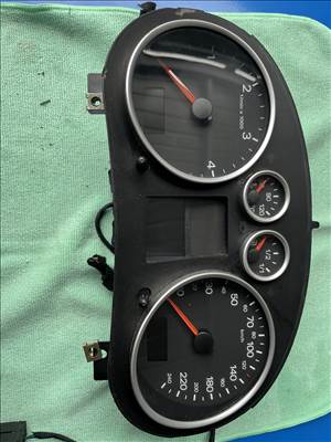 Audi A2 (8Z) 1.4 kilóméteróra  81117994