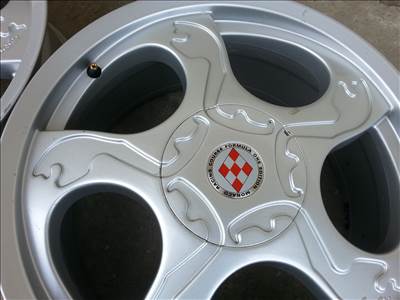  5x112 lyukosztású 8Jx18 ET35 újszerű limitált kiadásu Zender alufelni