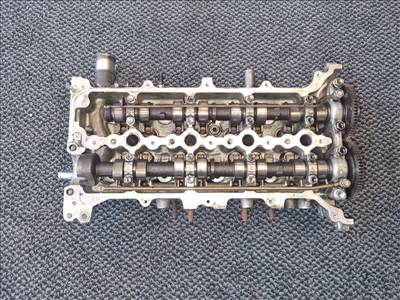 TOYOTA AVENSIS lépcsőshátú (ZRT27, ADT27) Hengerfej