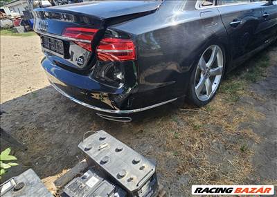 Audi A8 (D4 - 4H) bontott alkatrészei