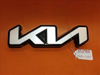 Kia Sorento embléma 86358-P2500 (M.12.108K)