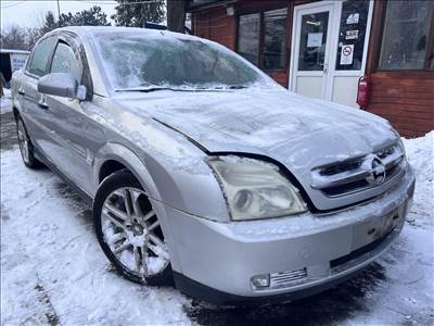 Opel Vectra C 1.8i bontott alkatrészei