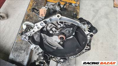 Peugeot 208 II, Citroën C3 III, Peugeot 2008 II PEUGEOT CITROEN 1.5 BLUEHDI VÁLTÓ 20ET69