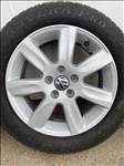  5x100 lyukosztású 15" használt Borbet alufelni, rajta 185/60 használt Radar négyévszakos gumi gumi 