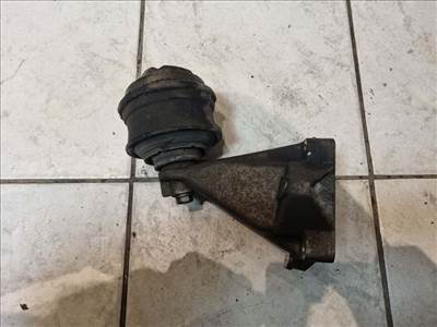 Mercedes-Benz E-Class jobb motortartó bak (motorkód: M271.941)