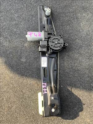 BMW X1 F48 ablakemelő ajtó zárszerkezet 