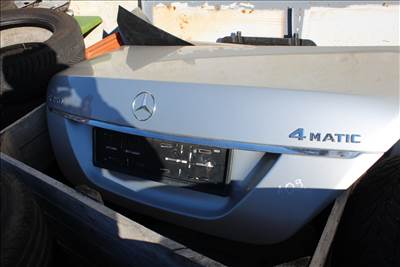 Mercedes S 350 W221, W216 W221 csomagtérajtó sérülésmentes
