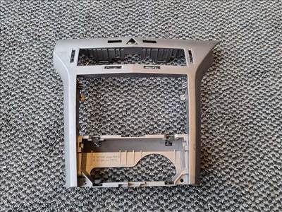 Opel Astra H középkonzol keret 13141091