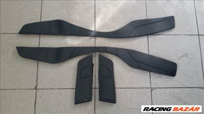 Suzuki Burgman 400 2010 gumi taposó szett