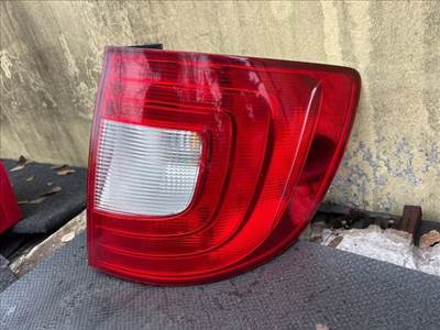 Skoda Superb II SKODA SUPERB II Kombi (3T5) Jobb Hátsó Lámpa 3t9945096