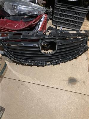 Mazda 6 hűtőrács(GHP9-50712)2012-16