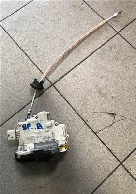 Audi A3 (8P) (3 ajtós) bal ajtózár 4f1837015e