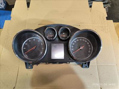 OPEL ASTRA J Kilométeróra