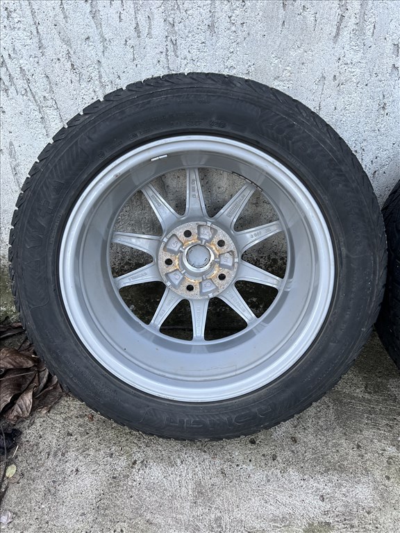 Nissan gyári alufelni 16" 5x114,3mm, TMPS szenzorokkal, ajándék négyévszakos gumikkal 9. kép