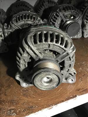 Skoda Octavia II 1,6 CR / generátor 06f903023f