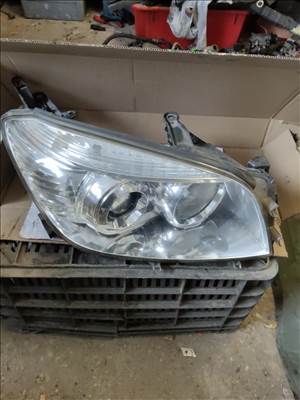 Toyota RAV4 (XA30) Jobb fényszóró 