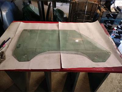 MINI HATCHBACK Jobb első Ablak