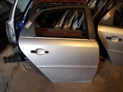 Opel Vectra C jobb hátsó ajtó 93175840