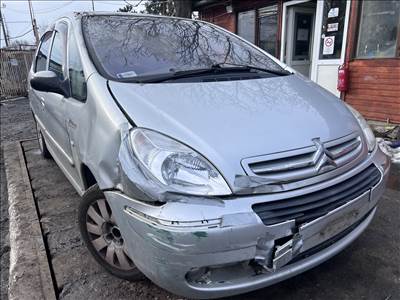 Citroën Xsara Picasso 1.6HDI bontott alkatrészei