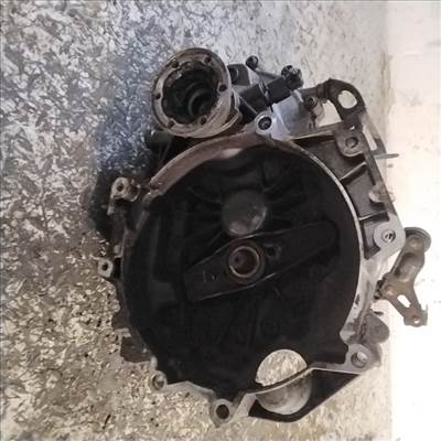 VOLKSWAGEN polo v. 02-05 sebességváltó. benzines manuális
