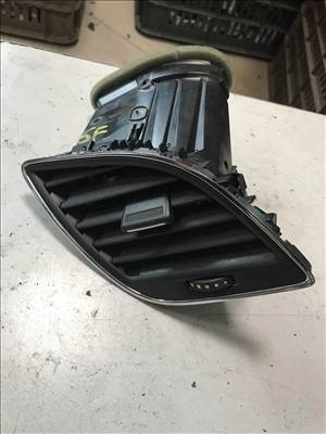 Seat León III 5F / jobb légbefúvó