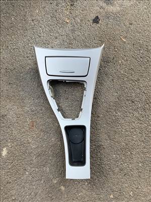 BMW 3-as sorozat E90, E91, E92, E93 váltó körüli dekor